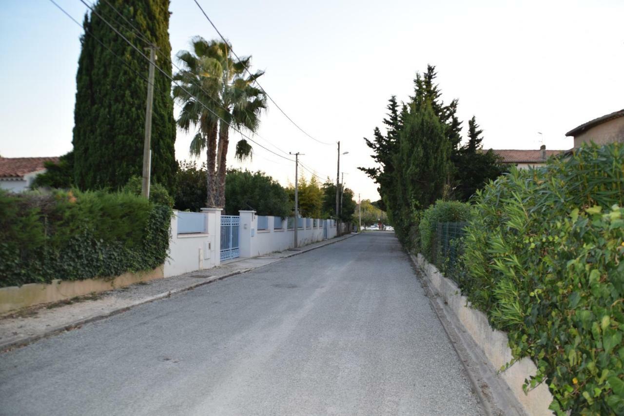 Les Lilas Hyères Екстериор снимка