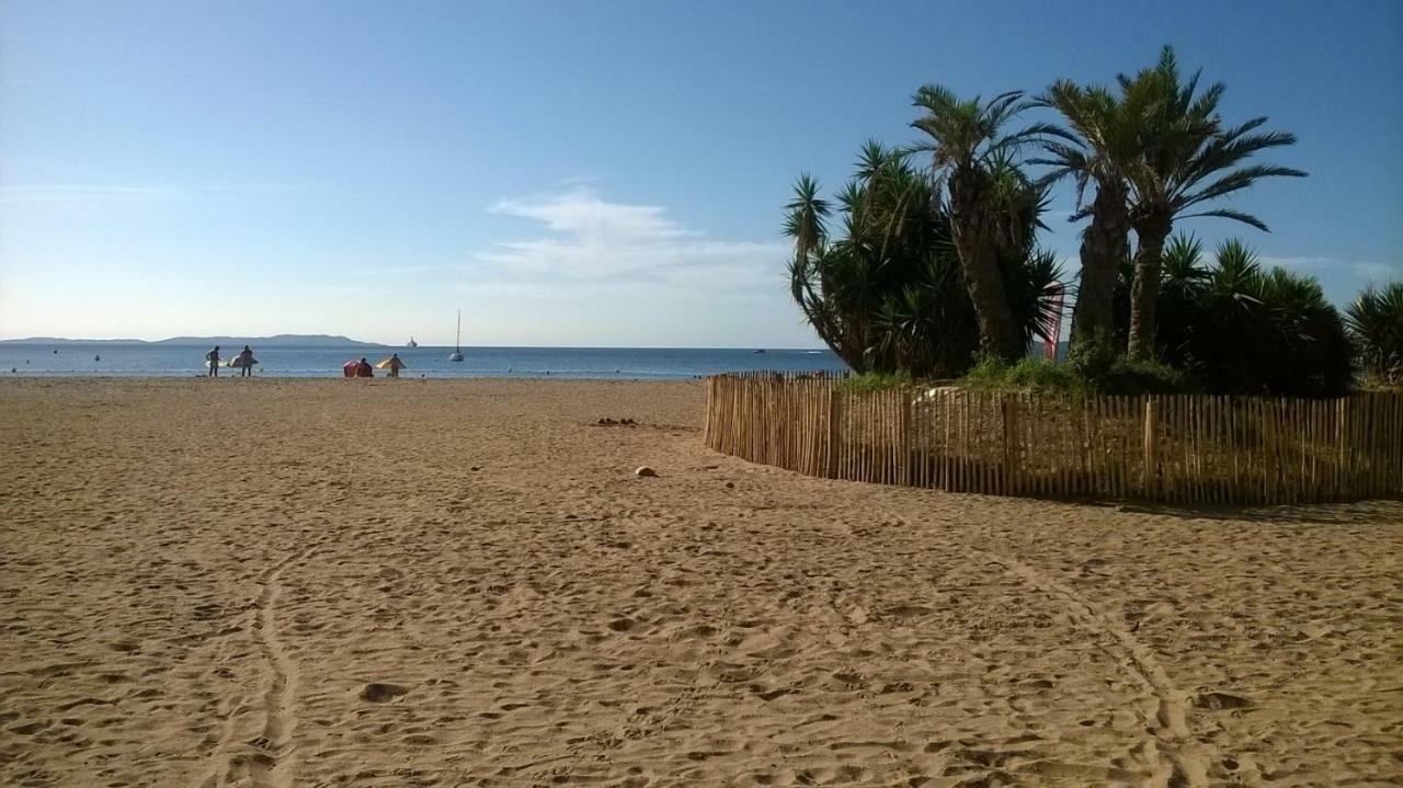 Les Lilas Hyères Екстериор снимка